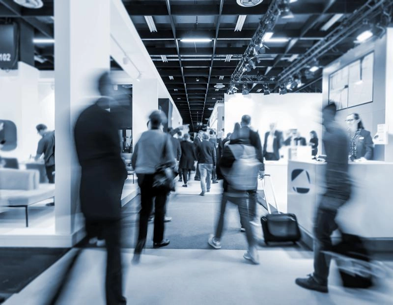 Comunicare in fiera: cosa serve davvero prima di un evento B2B