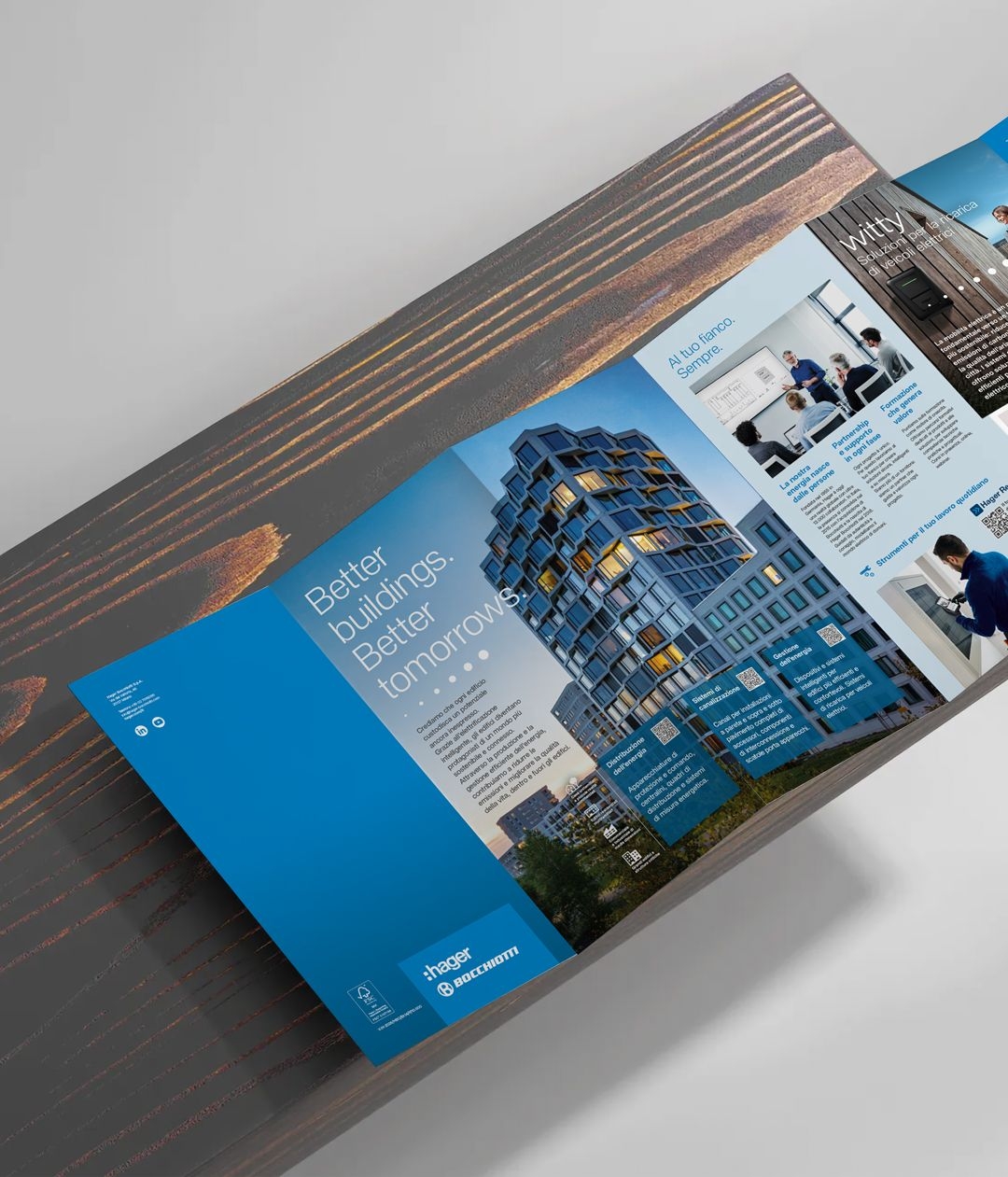 Brochure corporate Hager con applicazioni e soluzioni per edifici e impianti elettrici